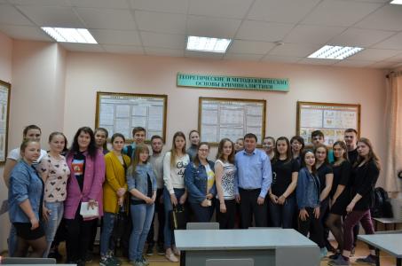 Институтом развития образования Кировской области совместно с министерством спорта и молодежной политики региона организовано обучение волонтеров-медиаторов.